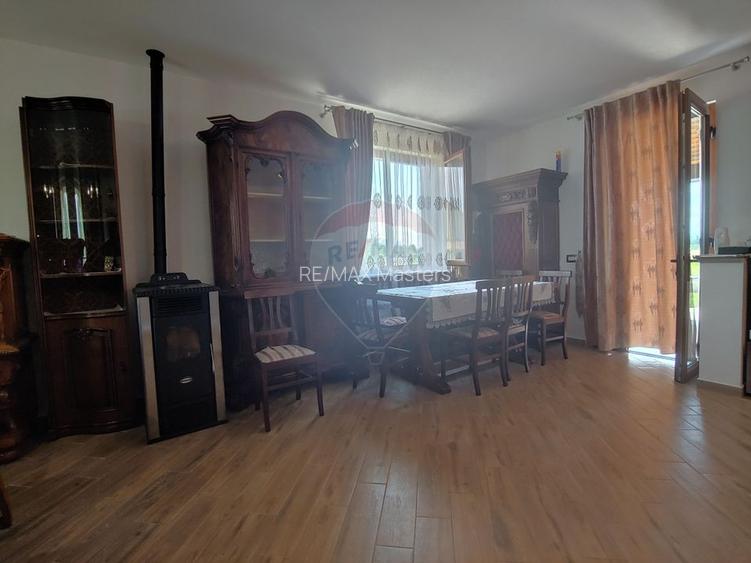 Casă / Vilă de lux cu 5 camere de vânzare în Vadu Moldovei, Suceava - 19