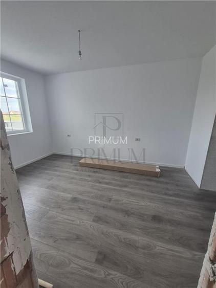 Duplex pe parter - zona excelenta - toate utilitatile - 7