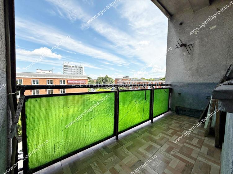 Apartament cu 3 camere zona centrală , stradal, intr-un bloc curat, 69.900 euro - 9