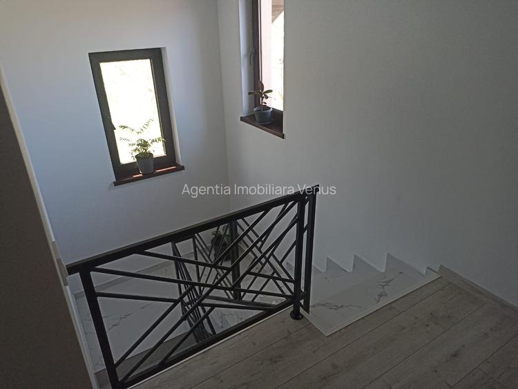 Casa D+P+E la intrare in Curtesti - 9