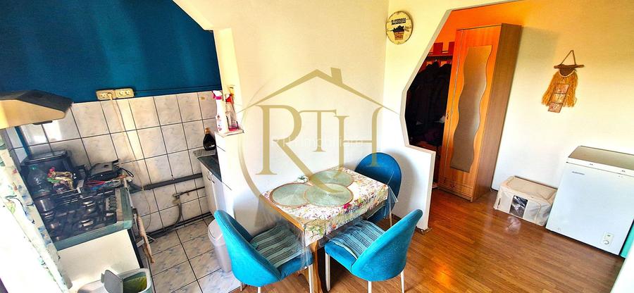 Vand apartament 2 camere,zona linistita cu mult spatiu verde ,0 Comision - 14