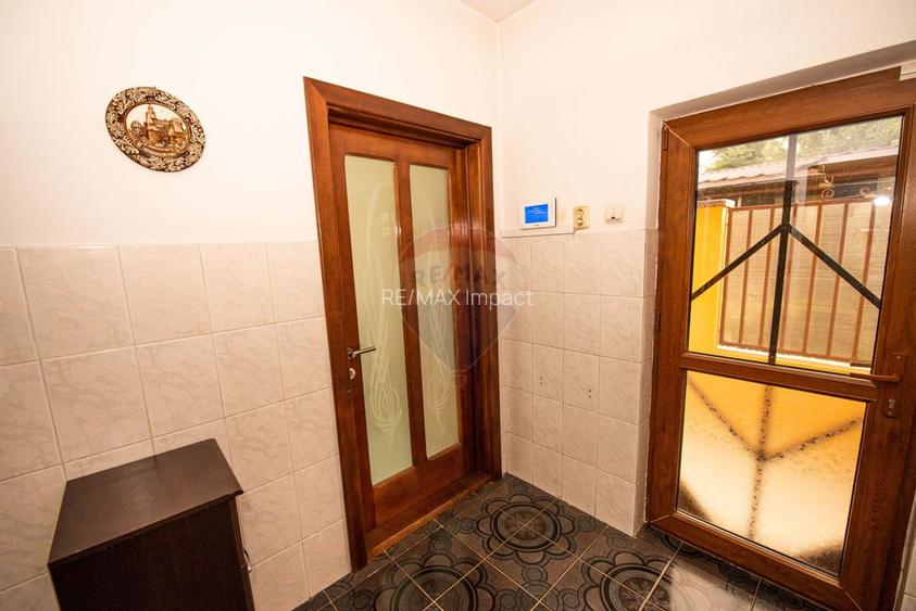 Casa de vanzare 240 mp utili , 6 camere,  teren 1000 mp, Calarasi - 43