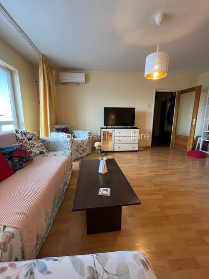 Apartament 2 Camere,Unirii, Metrou,bl.1996,DECOMANDAT,Amenajat,3 balcoane - 40