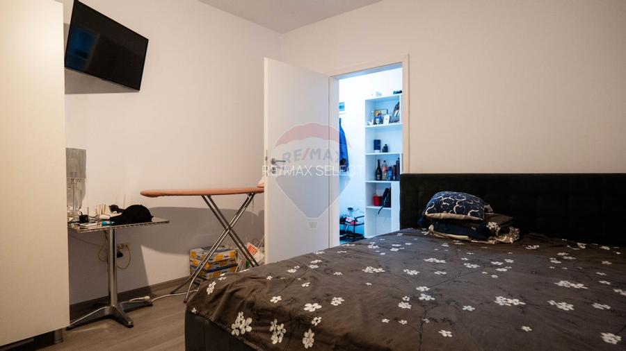 Vanzare apartament 3 camere, decomandat spatios si luminos, Dobroesti - 9