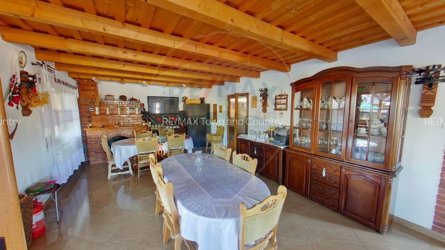 Pensiune cu 10 camere de vânzare în Breb - 18