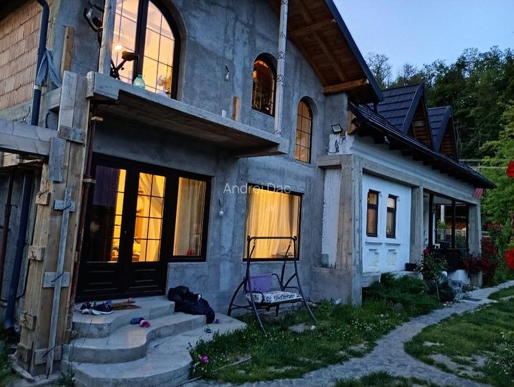 Vand casă in Com. Mușătești  - 4