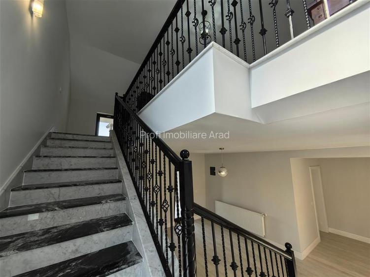 Vila impunatoare cu 6 camere spatioase in stil american - 23