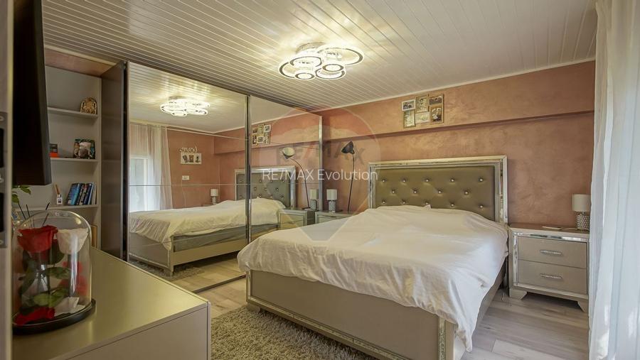 Casă / Vilă Săsească cu 6 camere de vânzare in Vulcan, Brasov - 5