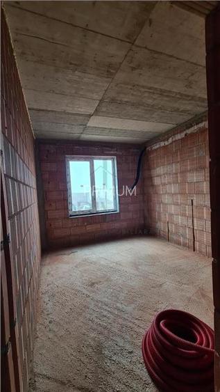 Duplex pe parter - personalizare interioara - zona linistita. - 6