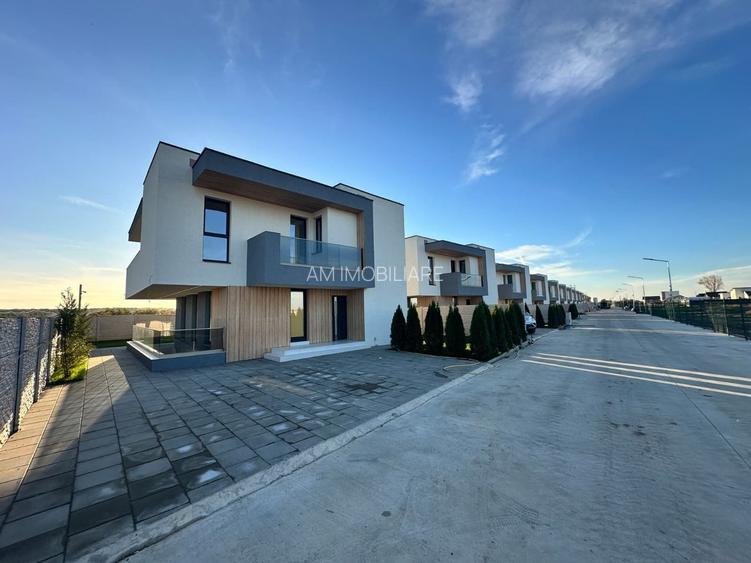 CASE INDIVIDUALE - 4 CAMERE, GARAJ, PANOURI SOLARE, COMISION 0% - 2