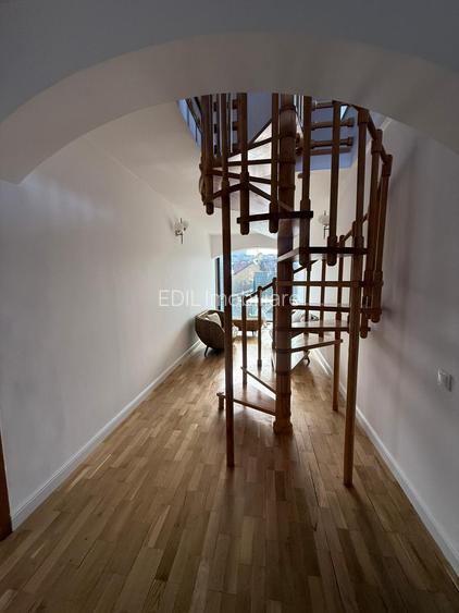 Casa tip duplex, 6 cam, 3 nivele, parcare, ultrafinisata, zona P. Engels - 4