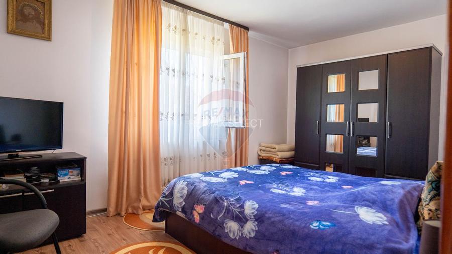 Vilă Bacu P+1+Pod, livadă, acces rapid A0/A1/Centură - 21