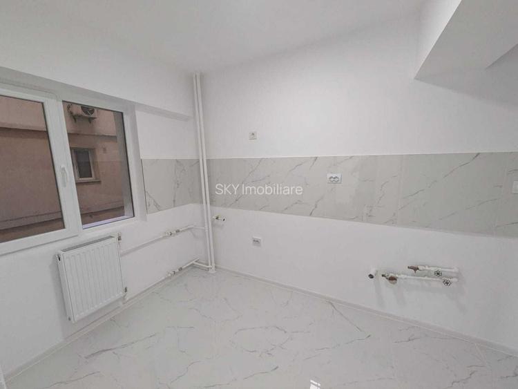 Apartament 3 camere | OBOR | 1 minut metrou - 4