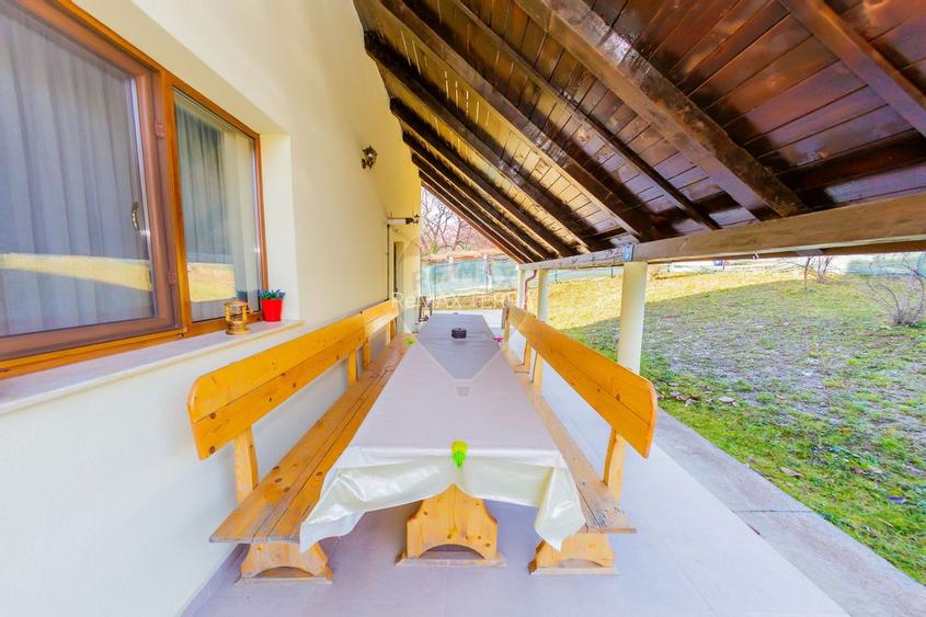 VILA DE LOCUIT/AFACERE CU TEREN GENEROS, DE VANZARE - 34