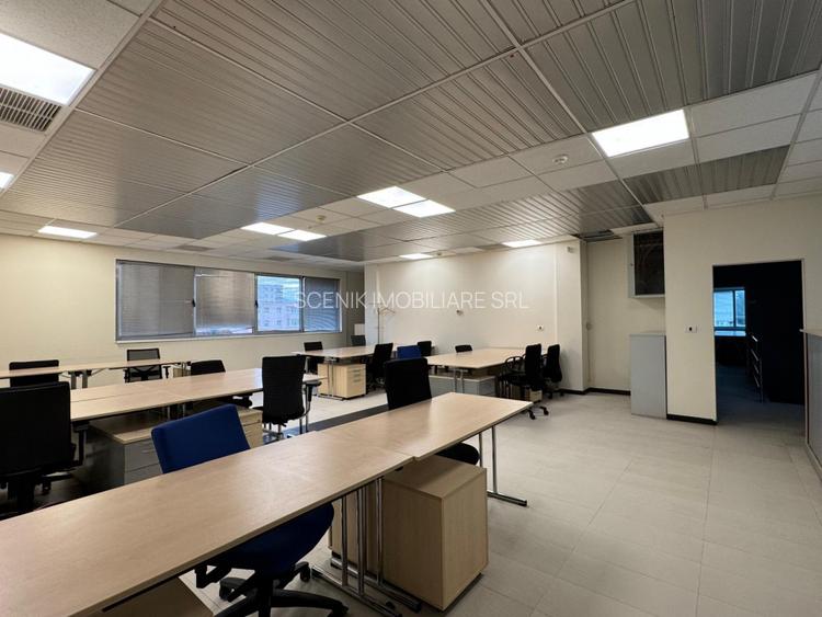 Cladire administrativa cu multiple functionalitati, call center, clinica,birouri - 15