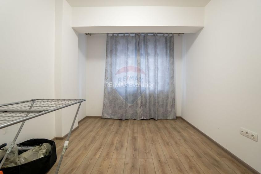 Apartament 3 camere cu 2 locuri de parcare si boxa Coresi - 12