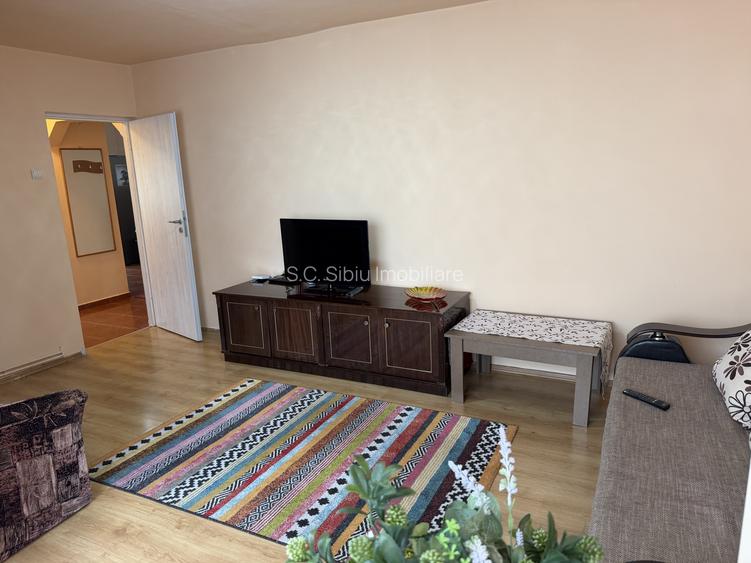 ap 2 camere decomandate valea aurie et 1 - 2