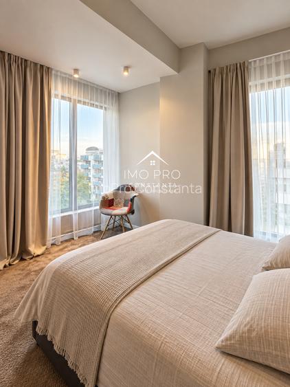 2 camere Bulevardul Mamaia |3 minute de plajă | Vedere panoramică | - 9