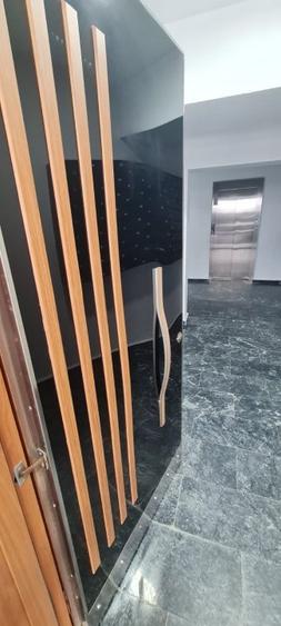 STATIUNEA  MAMAIA  -  2 CAMERE  PRIMUL  RAND  LA  MARE  MOBILAT  UTILAT  LUX