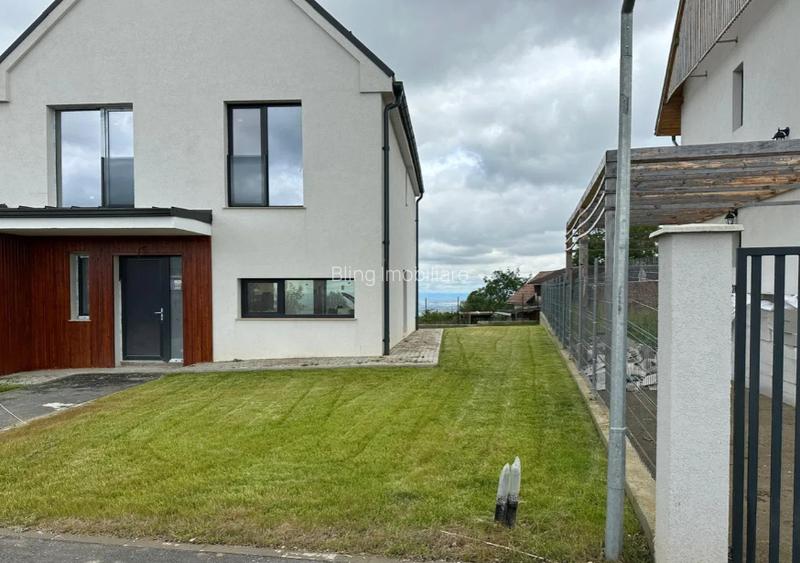 Duplex unit prin garaj - panorama - 185 mp utili , Feleacu, Cluj! - 3