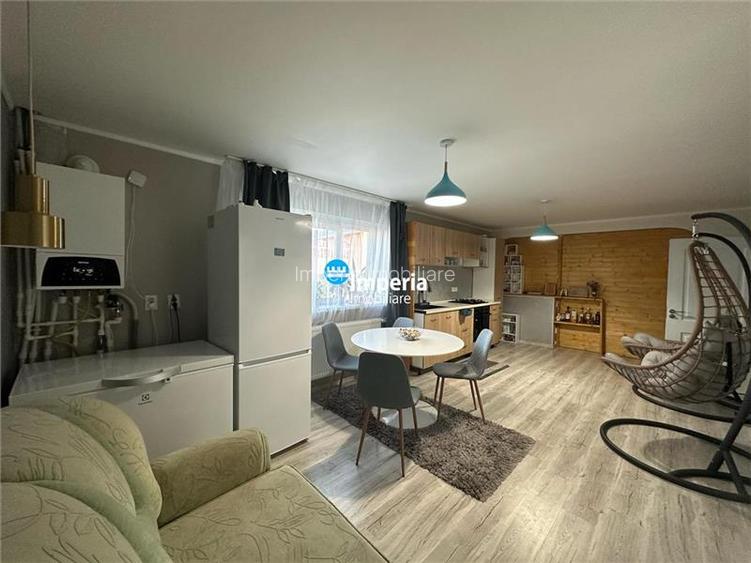 Pensiune 9 camere, 7 bai, mob, 300 mp , 1500 teren Bogonos Letcani - 9