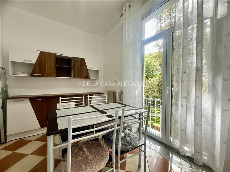 Apartament 2 camere  decomandat Copou, - 6