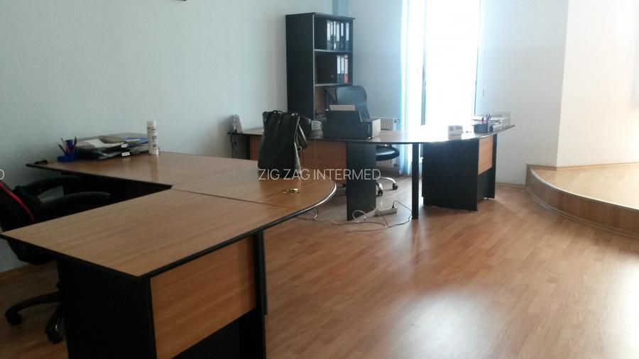 Bd. Mamaia, spatiu 40 mp., cladire de birouri - 5