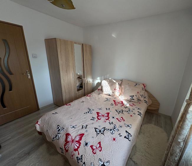 Vând apartament 2 dormitoare  - 4