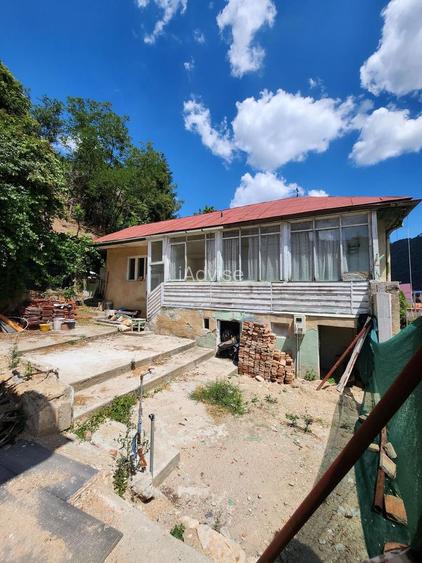 CASA CU TEREN IN Cartierul Schei - 4