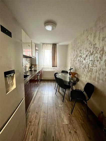 Apartament doua camere Coresi cu loc de parcare - 2