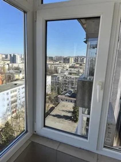 Apartament cu 3 camere, zona Podu Ros - 5