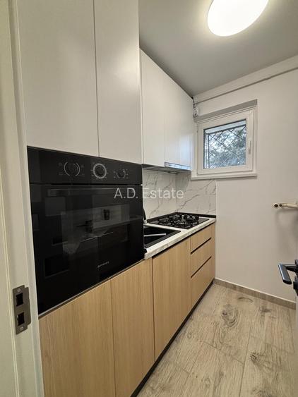 Garsoniera Bd-ul Ion Mihalache Metrou 1 Mai - 6 minute - 5