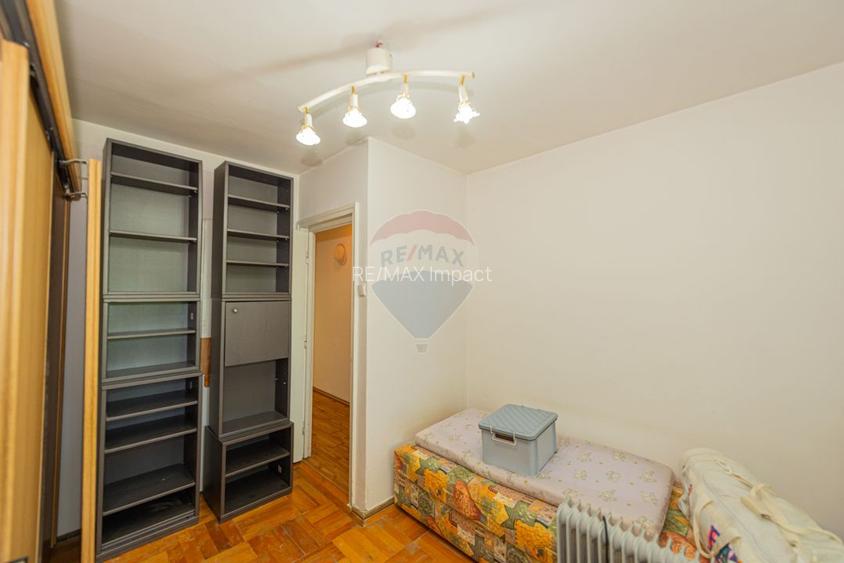 Apartament cu 3 camere de vanzare, 57 mp,  zona Crangasi - 8