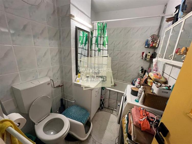 Vand apartament 2 camere decomandat cu balcon zona Dioda - 10