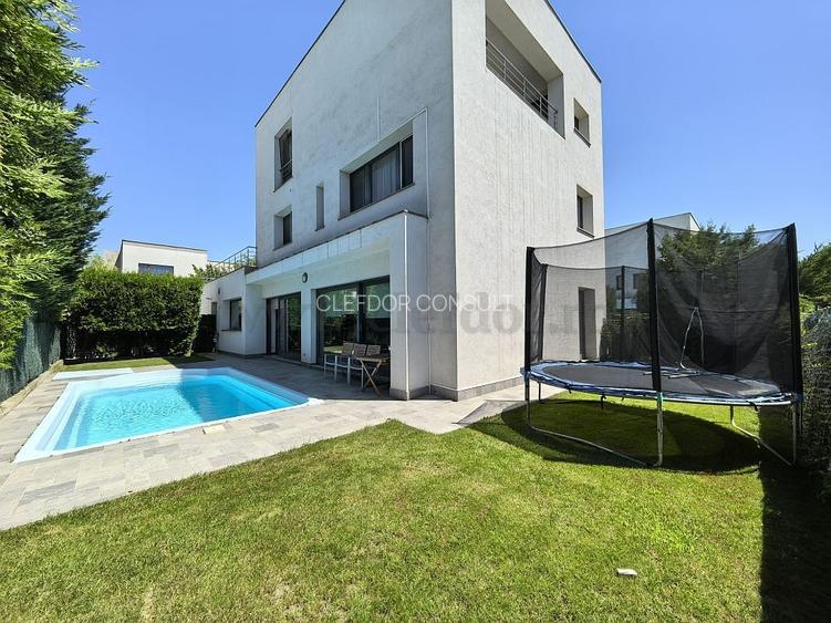 Vila de Lux in apropiere de British School - 24