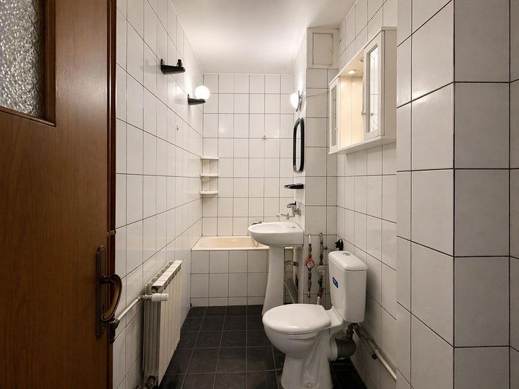 Apartament cu 3 camere de inchiriat in Oradea, Cartierul Decebal