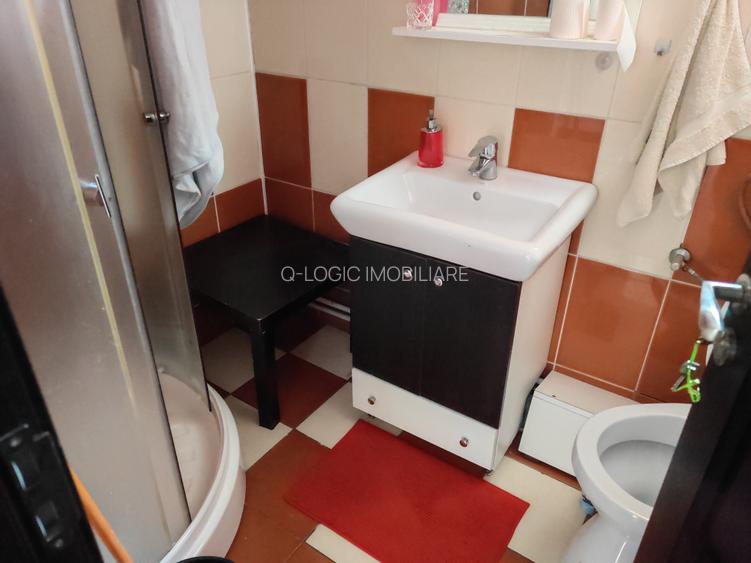 Casa 8 camere mobilata si utilata RASNOV - 12