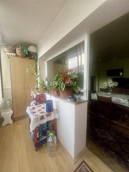 COMPLEXUL STUDENTESC - 3 CAMERE - 2 BAI - ETAJ 3 - Centrala proprie - 3