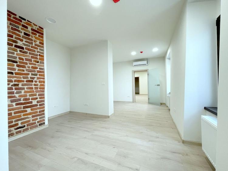 Spatiu birouri - 67 mp I zona Ultracentrala - Piata Unirii