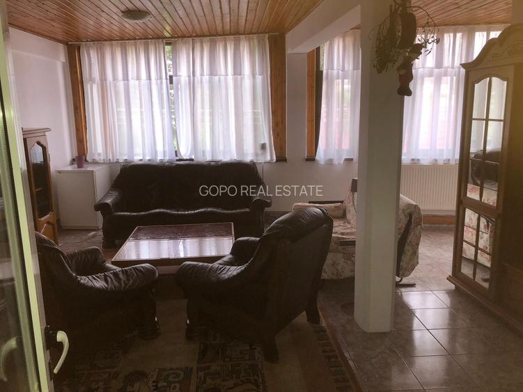 Vila Predeal 500 mp de renovat potential 6 apartamente 3 garaje - 5