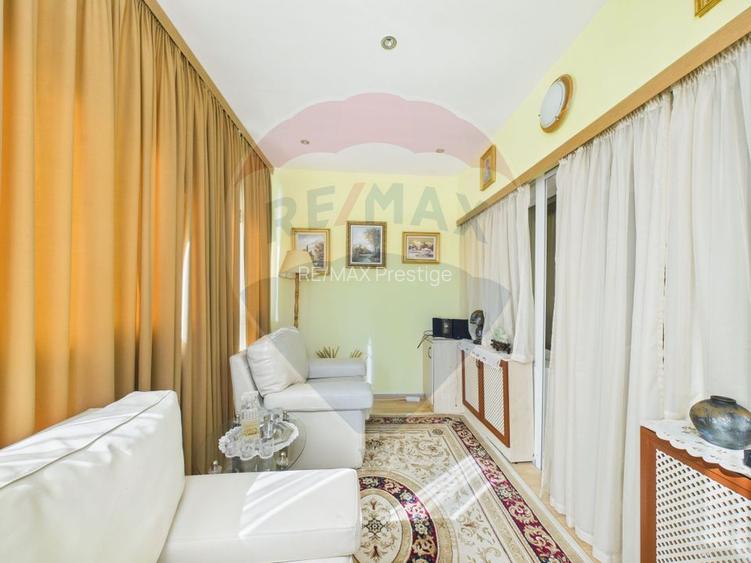 Casă / Vilă cu 10 camere de vânzare în zona Central - 5