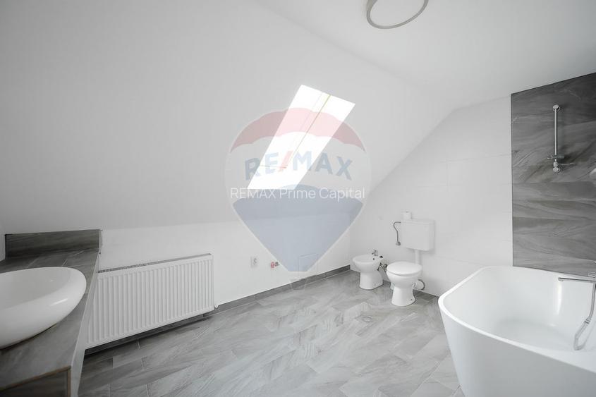 Casă 4 Camere cu Garaj, Construită de Proprietar, Cartier Episcopia - 15