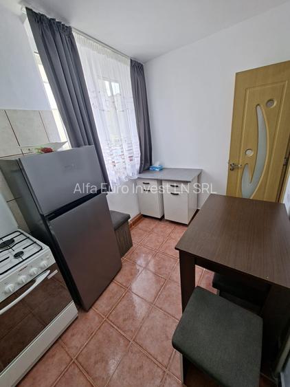 Inchiriez Garsoniera in Tractoru, aproape de Coresi, cu parcare - 4