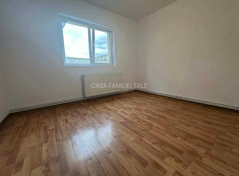2 camere .. etajul 2 cu centrala ... 72500 euro - 4