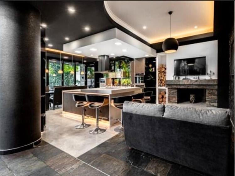 Vă prezentăm o proprietate cu adevărat remarcabilă - 8