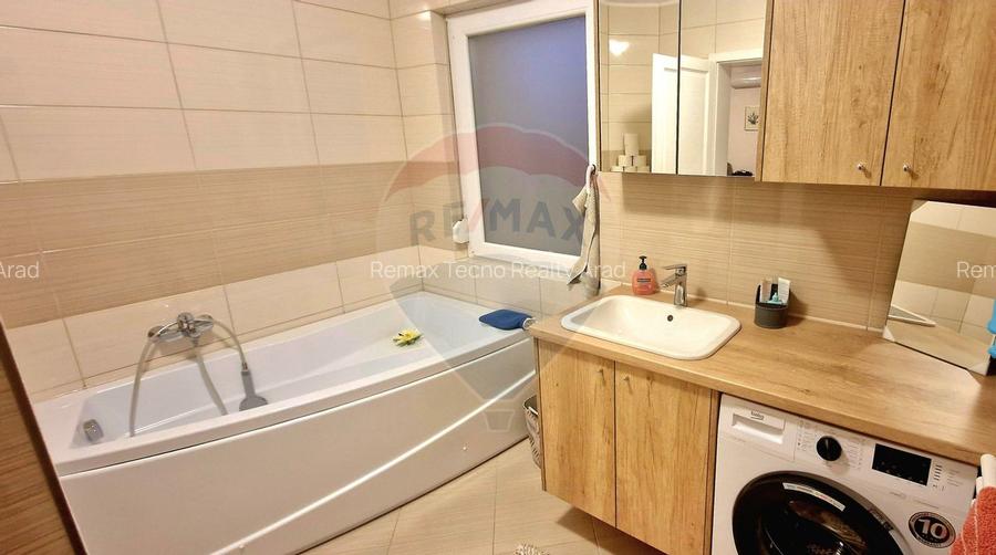 Casa la sol, complet mobilata si utilata de inchiriat, Westfield - 8