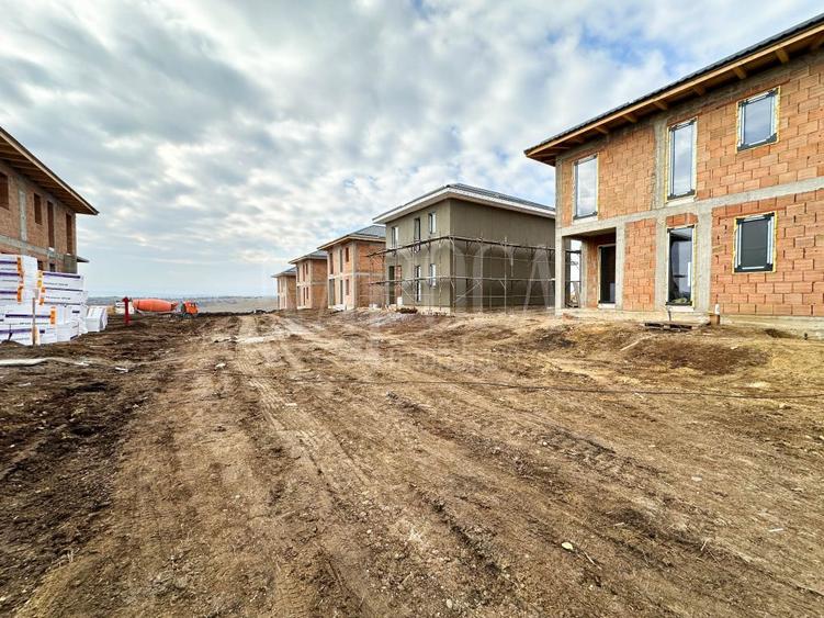 Casa 4 camere de vanzare in Apahida