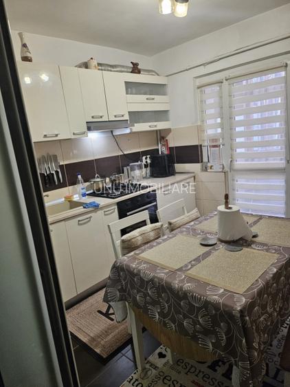 3 camere decomandat bloc 1986 zona Cug - 2