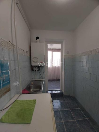 Apartament de vanzare, 2 camere, balcon inchis, 45 mp utili, Sebes - 5