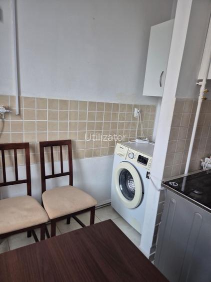 Apartament 3 camere – zona centrala Targoviste, Piata 1 Mai - 9